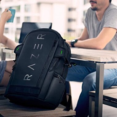 Razer Rogue V3 15.6 Sırt Çantası - Chroma 8886419387190