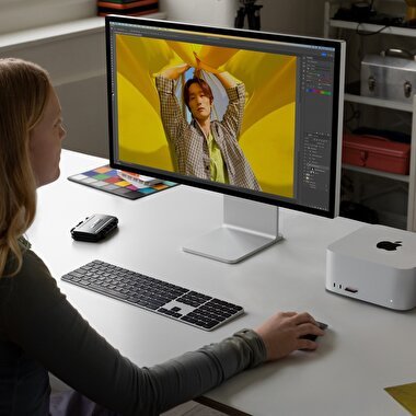 Mac Studio M2 Ultra çip 24 Çekirdekli CPU 60 çekirdekli GPU 1TB SSD MQH63TU/A